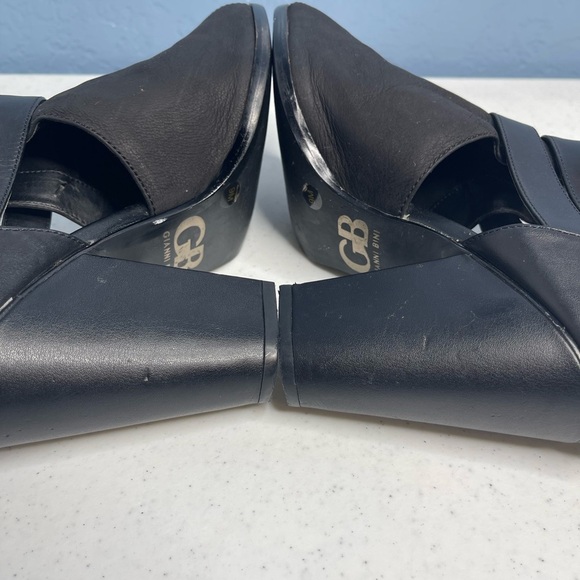 Gianni Bini black leather triple buckle strap block back zip open toe heels 9M - Picture 8 of 13